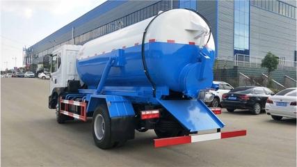 東(dong)風(feng)清(qing)洗吸(xi)糞(fen)車(che)與(yu)吸(xi)汙(wu)車(che) 城市環(huan)衛(wei)的得(de)力助(zhu)手(shou)