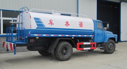 內(nei)蒙東(dong)風(feng)尖(jian)頭(tou)灑(sa)水車與吸(xi)糞車(che) 價格(ge)、廠(chang)家及(ji)選(xuan)購指(zhi)南