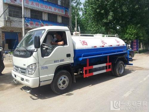 福建三(san)明專業環(huan)衛車輛(liang)廠(chang)家 吸糞車(che)、灑(sa)水車與吸(xi)汙(wu)車的選(xuan)擇與應用(yong)