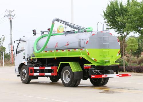 8方吸糞車 高(gao)效(xiao)環(huan)衛作業的(de)得(de)力(li)助(zhu)手