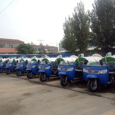 三(san)輪(lun)吸糞車 現代城市環(huan)境(jing)衛(wei)生(sheng)的默默守護(hu)者